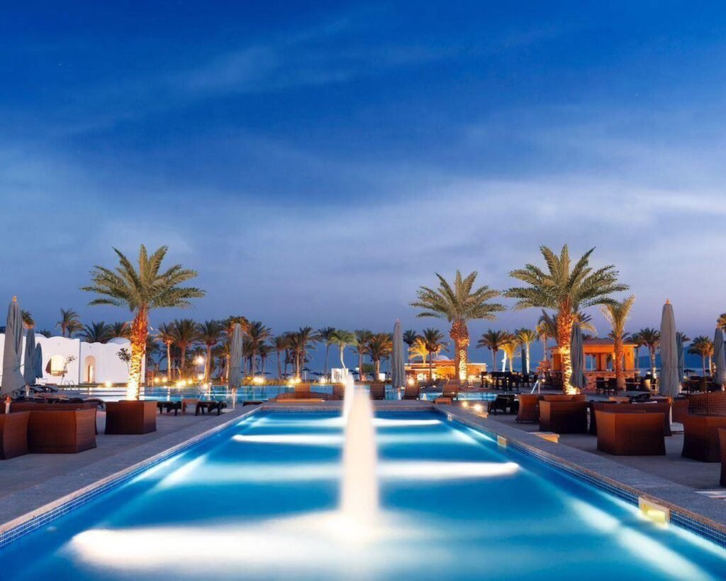 Keliaukite su pasitikėjimu. Keliaukite su Ami Holiday